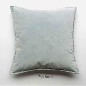 Coussin Pip en velours stonewashed Aqua #MLFabrics