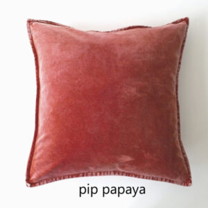 Coussin Pip en velours stonewashed Papaye #MLFabrics