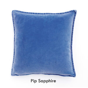 Coussin Pip en velours stonewashed Saphir #MLFabrics