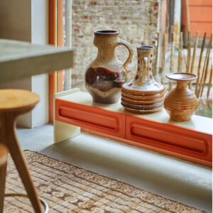 Meuble bas TV en MDF laqué crème-orange #HKLiving